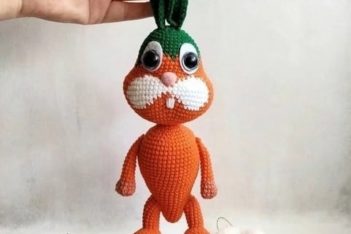 Заяц Морковка крючком Мастер класс